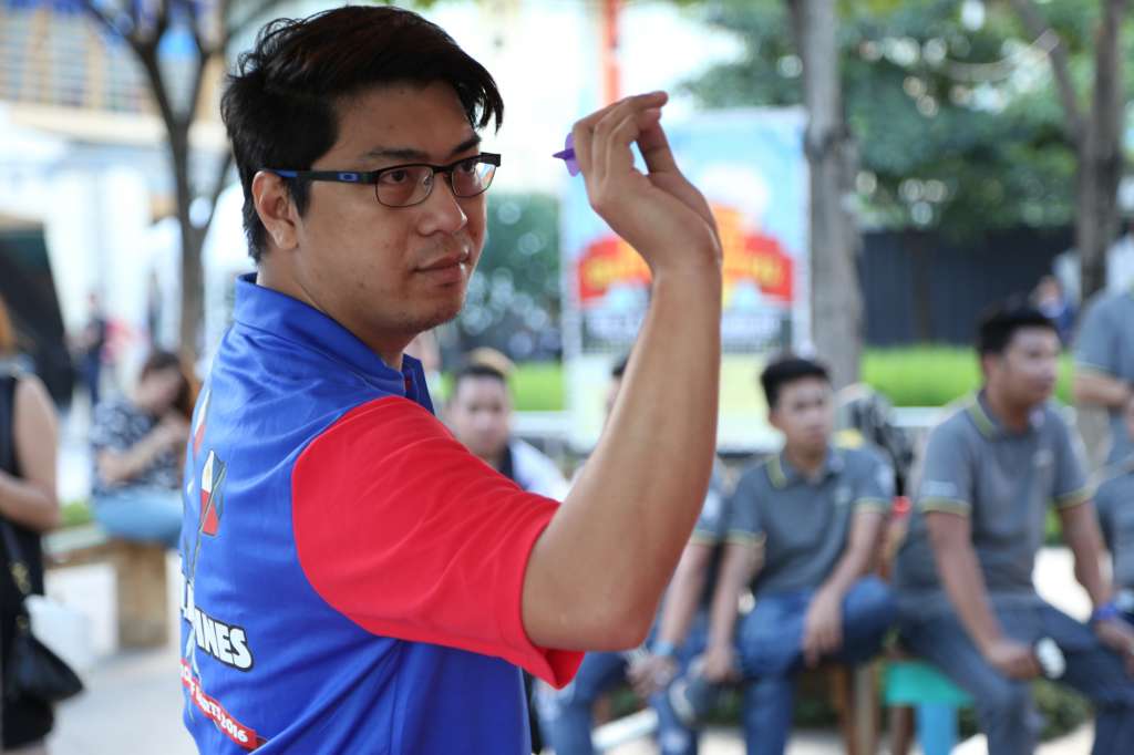 Philippines’ number 1 dart player, Gilberto “Bhoy” Ulang